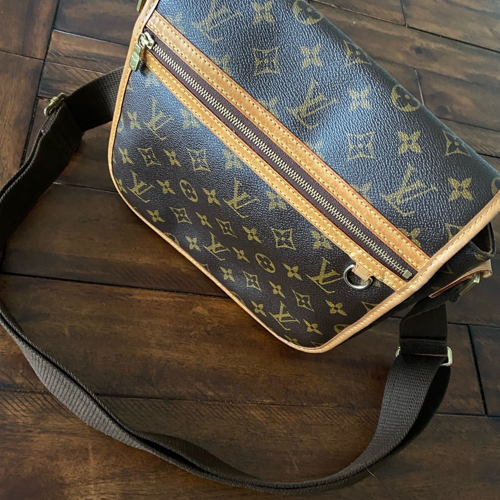 RARE•LV Bosphore PM Monogram Can/Leather Crossbody